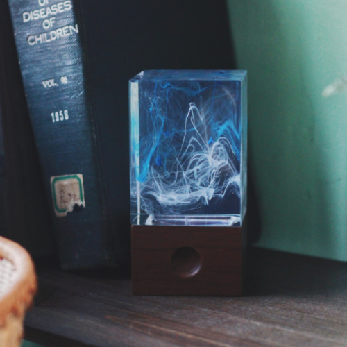 Resin table decor